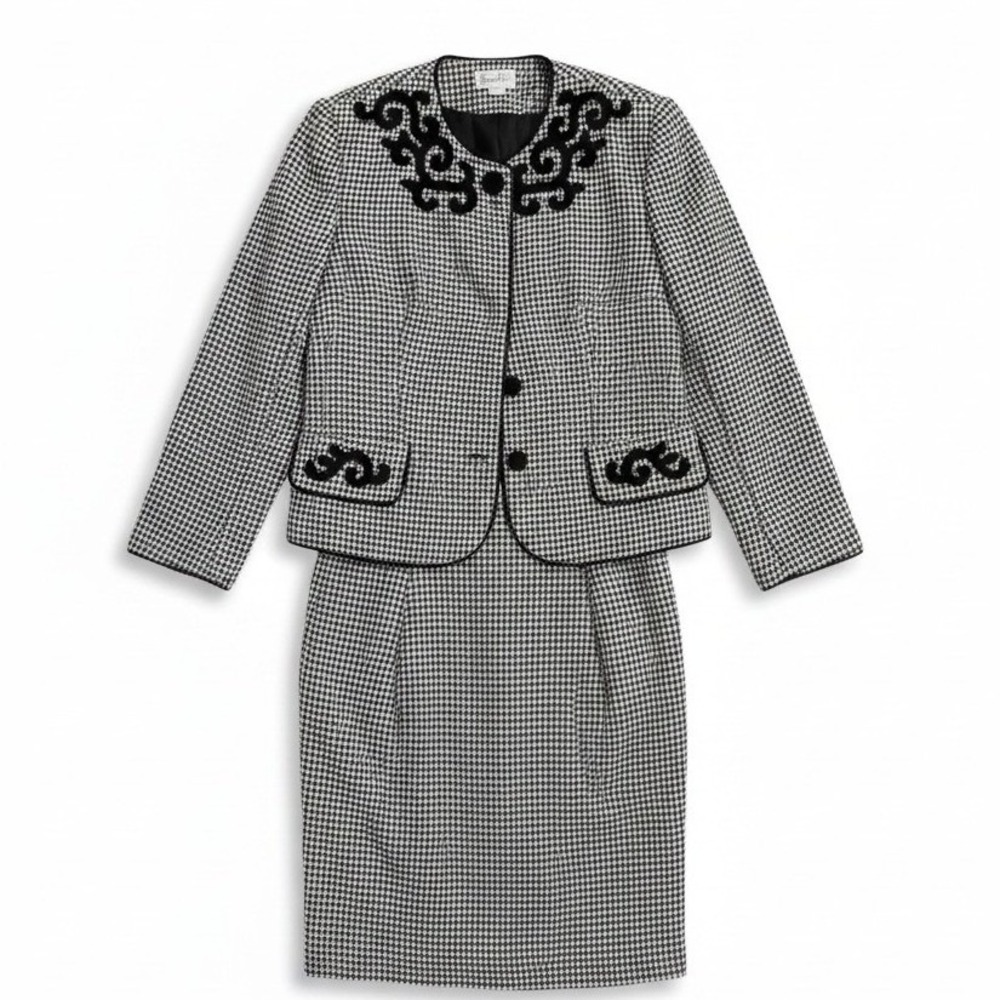 Emily Vintage Houndstooth Skirt Suit Set, Women's Size 6 Black White Velvet Trim